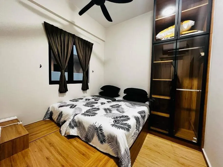 Melaka Town/Sea View/10 Min To Jonker/4-6Pax Apartment Malacca